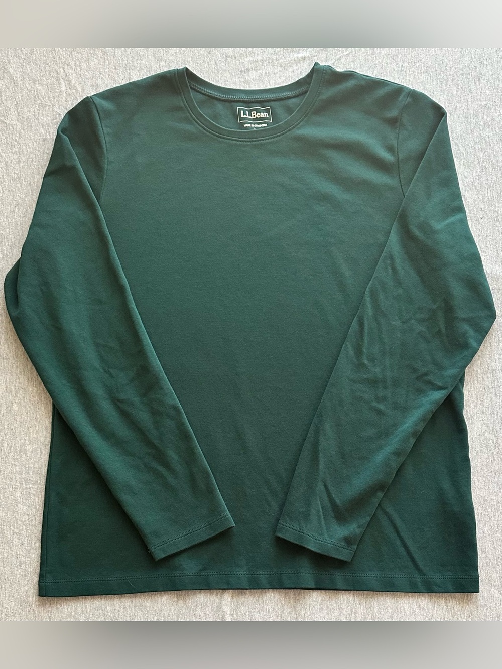L.L. Bean women’s forest green Long-Sleeve Crewneck Shirt